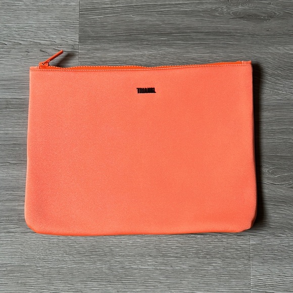 Triangl Swimsuit set with bag. - Picture 11 of 12